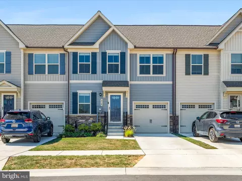 318 Hammersmith Cir, Frederick, MD 21702
