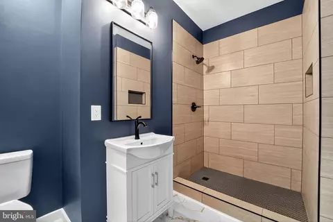 Bath - 8305 Biggs Ford Rd, Walkersville, MD 21793 photo 1 of 5