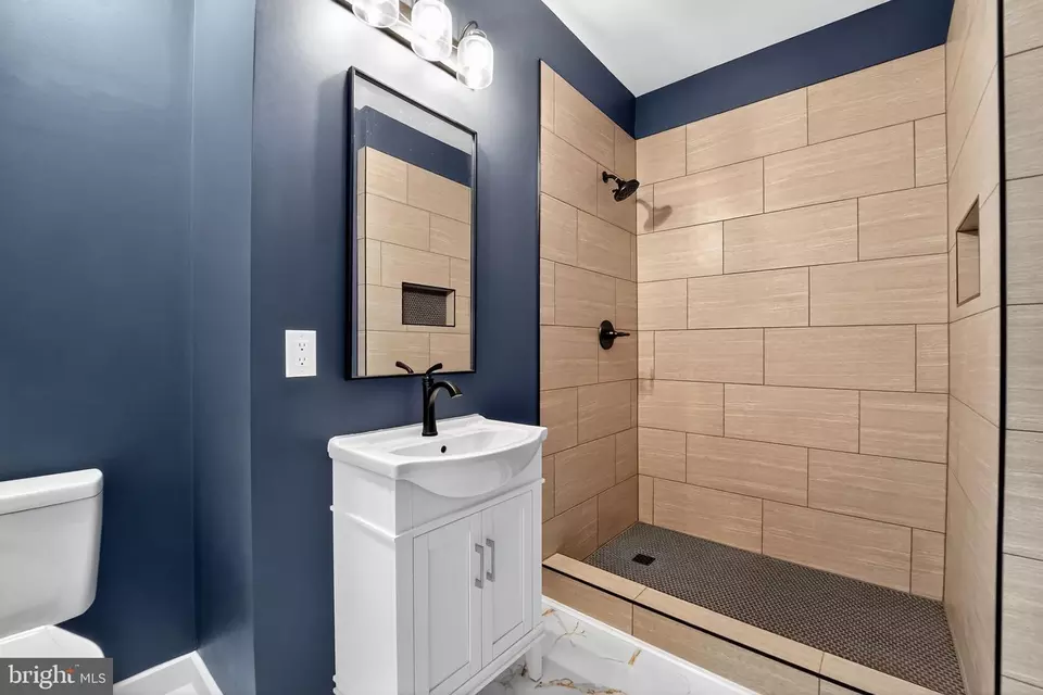 Bath - 8305 Biggs Ford Rd, Walkersville, MD 21793 photo 1 of 5