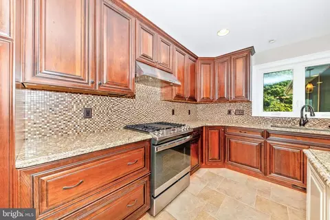Kitchen - 8115 Claiborne Dr, Frederick, MD 21702 photo 5 of 5