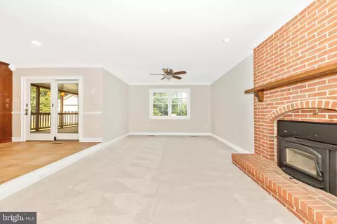 Living - 8115 Claiborne Dr, Frederick, MD 21702 photo 3 of 4