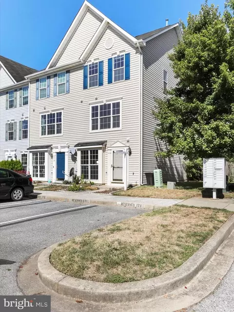 611 Hollowstone Rd, Frederick, MD 21703 photo 2