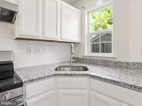 611 Hollowstone Rd, Frederick, MD 21703 photo 13