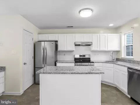 611 Hollowstone Rd, Frederick, MD 21703 photo 8
