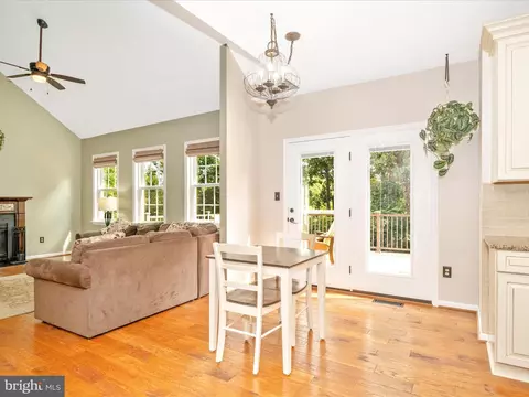 7813 Oak Leaf Ct, Frederick, MD 21701 photo 9