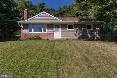 8108 Edgewood Church Rd, Frederick, MD 21702