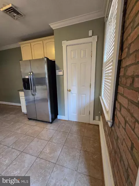 126 E 7th St E, Frederick, MD 21701 photo 4