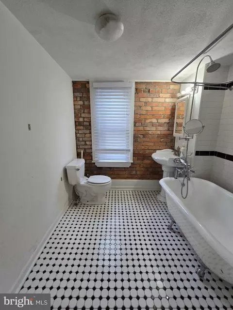 126 E 7th St E, Frederick, MD 21701 photo 6