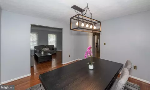 Entry Way - 2174 Ambleside Ct, Frederick, MD 21702 photo 4 of 8