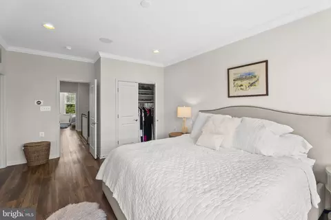 Bedroom - 905 Holden Rd, Frederick, MD 21701 photo 2 of 5
