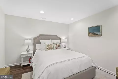 Bedroom - 905 Holden Rd, Frederick, MD 21701 photo 5 of 5
