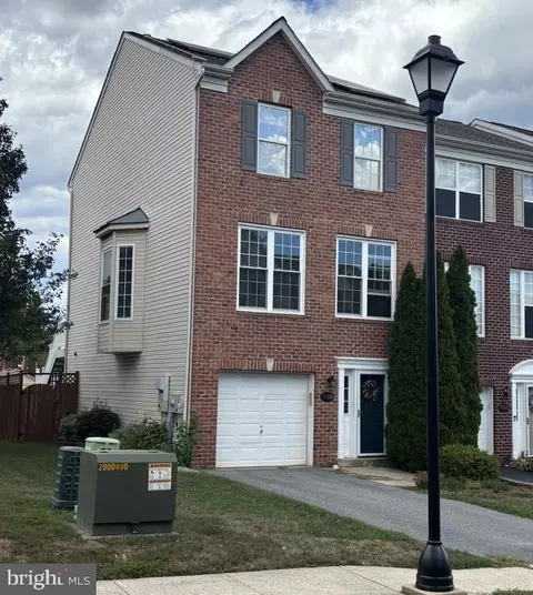 2100 Paxton Ter, Frederick, MD 21702