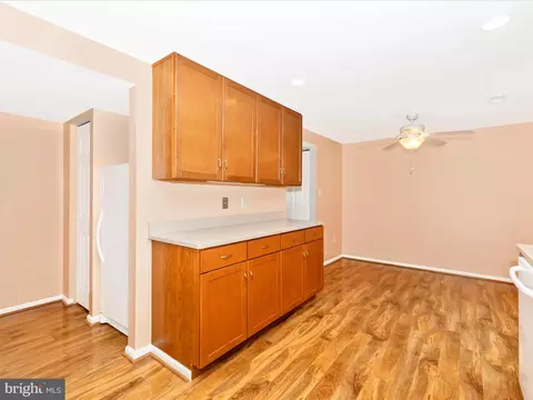 Kitchen - 6727 Kernel Ct, Frederick, MD 21703 photo 5 of 8
