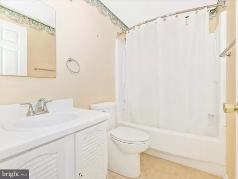 Bath - 6727 Kernel Ct, Frederick, MD 21703 photo 2 of 2