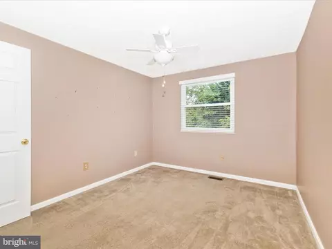 Bedroom - 6727 Kernel Ct, Frederick, MD 21703 photo 7 of 11