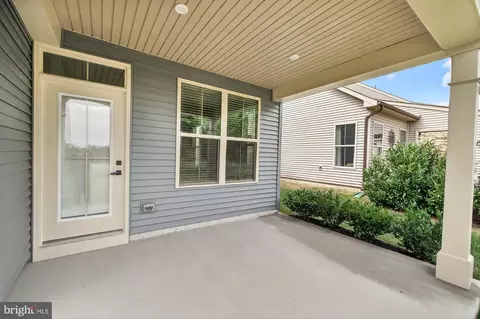 Exterior - 3207 Thornapple Dr, Frederick, MD 21704 photo 6 of 8