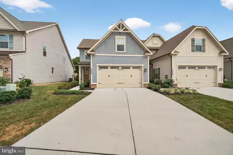 Exterior - 3207 Thornapple Dr, Frederick, MD 21704 photo 2 of 8