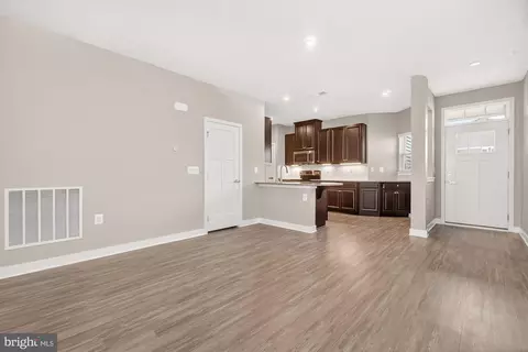 Entry Way - 3207 Thornapple Dr, Frederick, MD 21704 photo 3 of 7