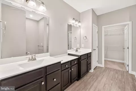 Entry Way - 3207 Thornapple Dr, Frederick, MD 21704 photo 6 of 7