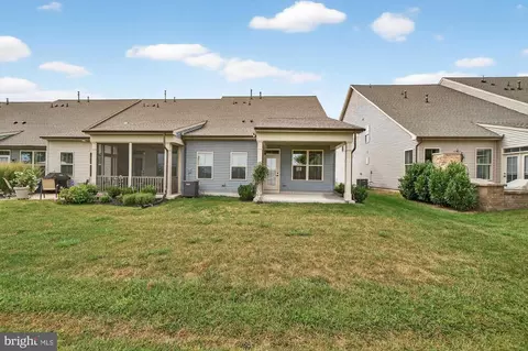 Exterior - 3207 Thornapple Dr, Frederick, MD 21704 photo 4 of 8