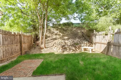 Exterior - 5 E Orndorff Dr, Brunswick, MD 21716 photo 5 of 14
