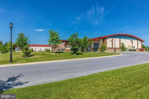 Exterior - 5 E Orndorff Dr, Brunswick, MD 21716 photo 12 of 14