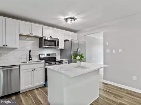 Kitchen - 5 E Orndorff Dr, Brunswick, MD 21716 photo 3 of 3