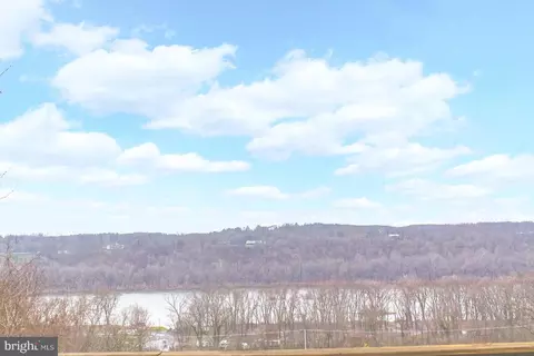 View/Area - 5 E Orndorff Dr, Brunswick, MD 21716 photo 2 of 4