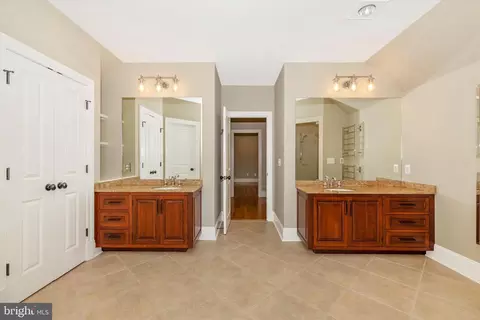 Entry Way - 10036 Old Frederick Ter, Frederick, MD 21701 photo 6 of 6
