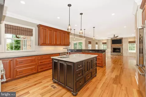 Kitchen - 10036 Old Frederick Ter, Frederick, MD 21701 photo 6 of 7