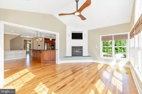 Living - 10036 Old Frederick Ter, Frederick, MD 21701 photo 5 of 7