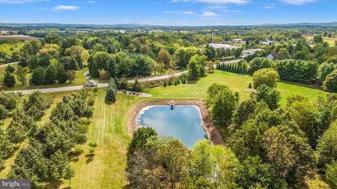 7640 Devilbiss Bridge Rd, Frederick, MD 21701 photo 4