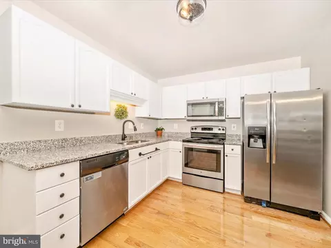 Kitchen - 589 Primus Ct, Frederick, MD 21703 photo 3 of 3