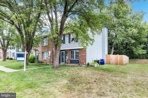 6717 Kernel Ct, Frederick, MD 21703 photo 2