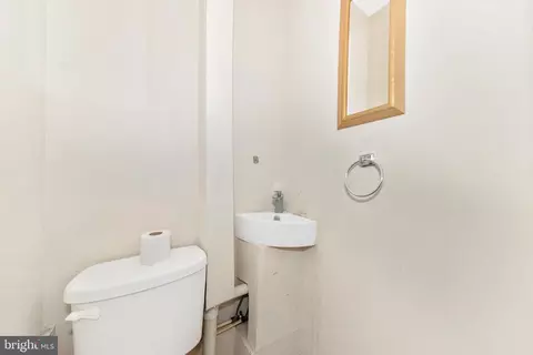 425 W Patrick St, Frederick, MD 21701 photo 10