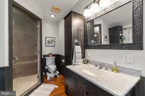Bath - 10140 A Lenhart Rd, Frederick, MD 21701 photo 3 of 5