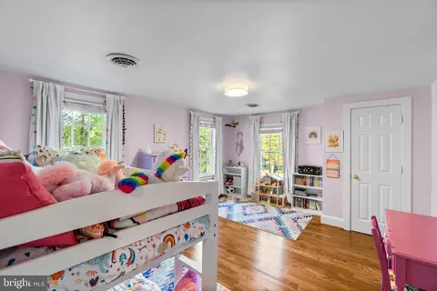 Bedroom - 10140 A Lenhart Rd, Frederick, MD 21701 photo 2 of 4