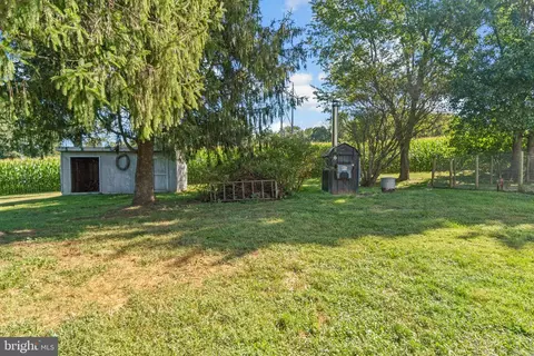 Exterior - 10140 A Lenhart Rd, Frederick, MD 21701 photo 6 of 8