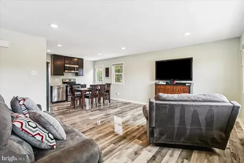 7830 Fingerboard Rd, Frederick, MD 21704 photo 5