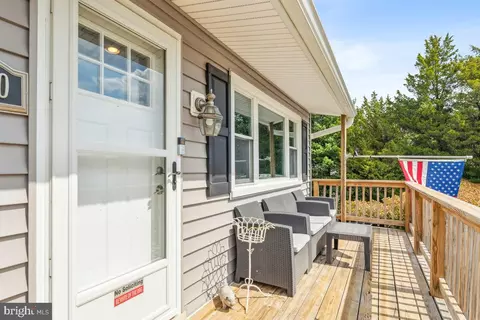 7830 Fingerboard Rd, Frederick, MD 21704 photo 3