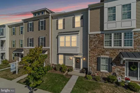 2804 Shearwater Ln, Frederick, MD 21701
