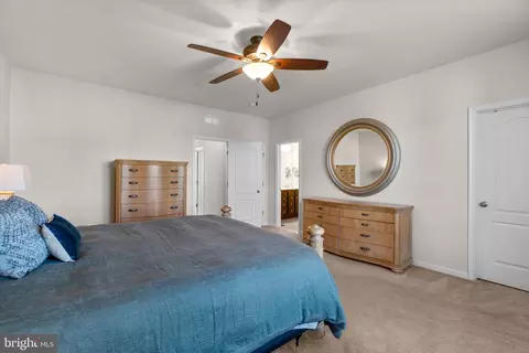 Bedroom - 2804 Shearwater Ln, Frederick, MD 21701 photo 3 of 6