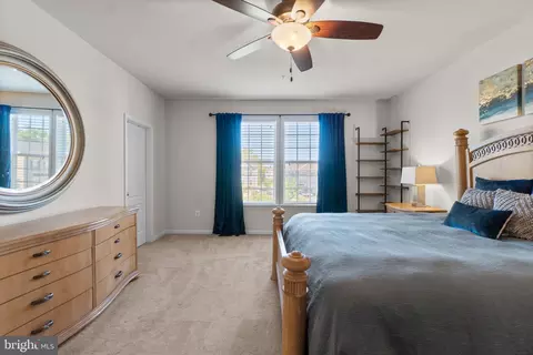 Bedroom - 2804 Shearwater Ln, Frederick, MD 21701 photo 2 of 6