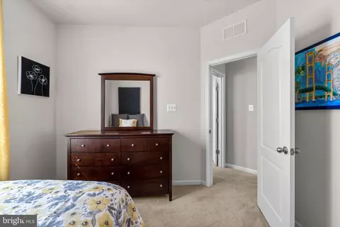 Bedroom - 2804 Shearwater Ln, Frederick, MD 21701 photo 5 of 6