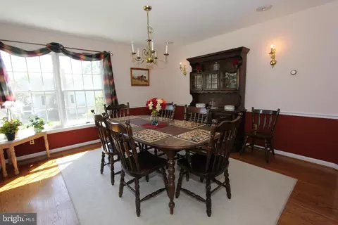 Dining - 6670 Springhill Dr, Frederick, MD 21702 photo 5 of 6