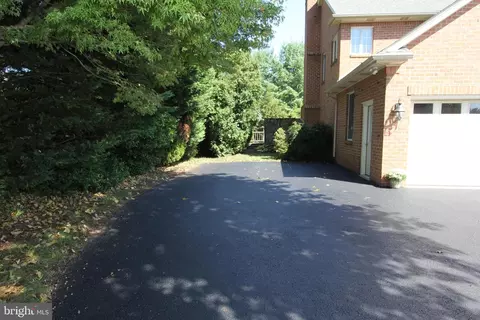 Exterior - 6670 Springhill Dr, Frederick, MD 21702 photo 19 of 23