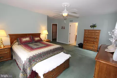 Bedroom - 6670 Springhill Dr, Frederick, MD 21702 photo 3 of 9