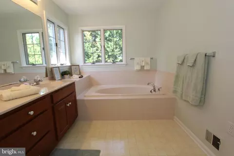 Bath - 6670 Springhill Dr, Frederick, MD 21702 photo 3 of 5