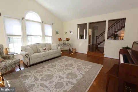 Living - 6670 Springhill Dr, Frederick, MD 21702 photo 7 of 7