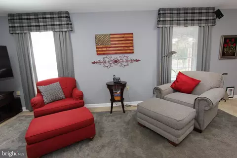 Living - 8213 Skipwith Dr, Frederick, MD 21702 photo 3 of 4